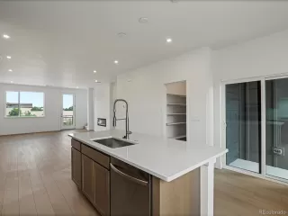 Photo #5: 2697021 Listing 