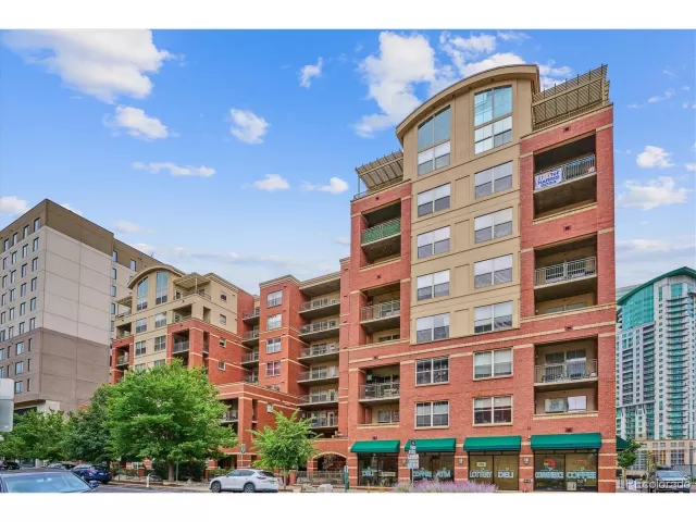 MLS: 2697640 Condo For Sale