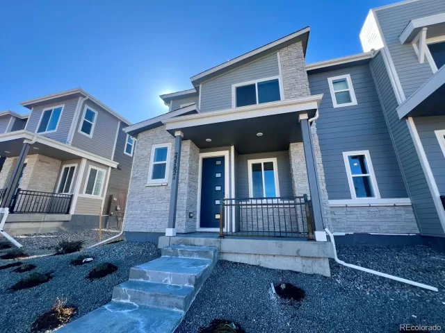 MLS: 2698980 Condo For Sale