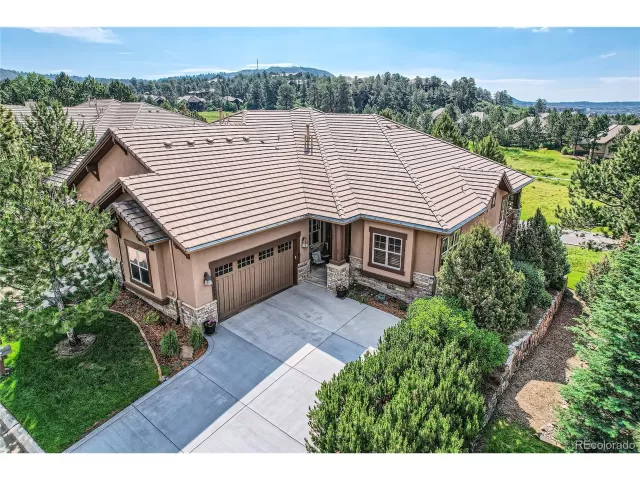 MLS: 2700857 Condo For Sale