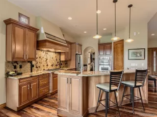 Photo #4: 2700857 Listing