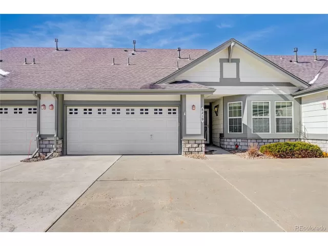 MLS: 2701275 Condo For Sale