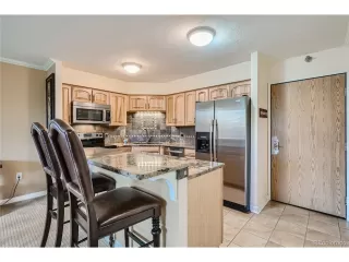 Photo #5: 2706107 Listing