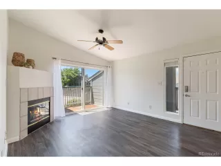 Photo #6: 2710276 Listing