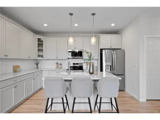 Photo #4: 2711351 Listing 