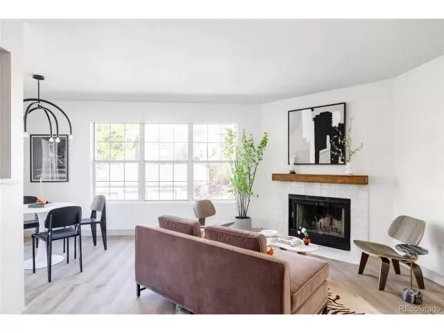 MLS: 2712702 Condo For Sale