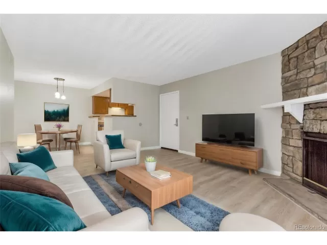 MLS: 2712768 Condo For Sale