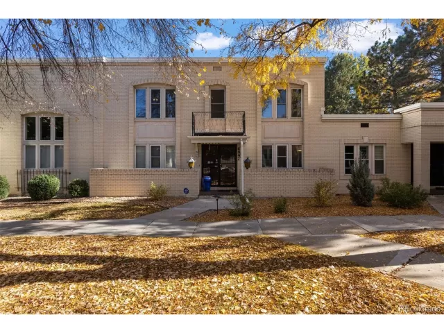 MLS: 2716208 Condo For Sale