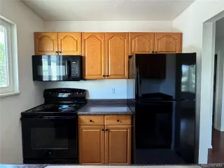 Photo #4: 2717589 Listing 