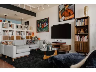 Photo #3: 2718762 Listing 