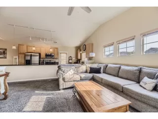 Photo #4: 2718853 Listing