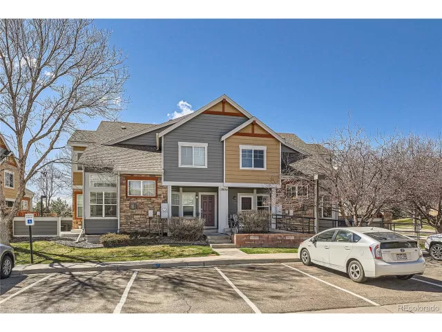 MLS: 2719028 Condo For Sale