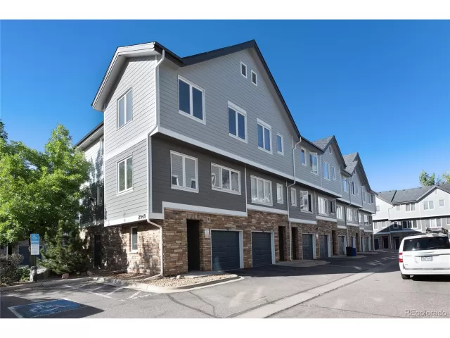 MLS: 2720869 Condo For Sale