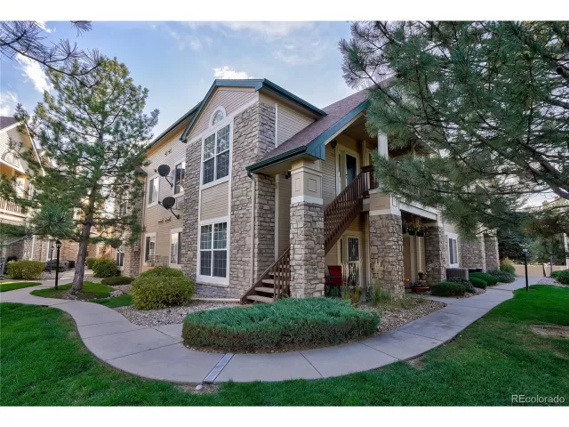 MLS: 2721587 Condo For Sale