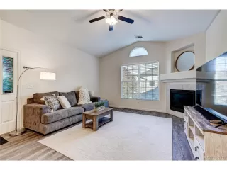 Photo #4: 2721587 Listing 