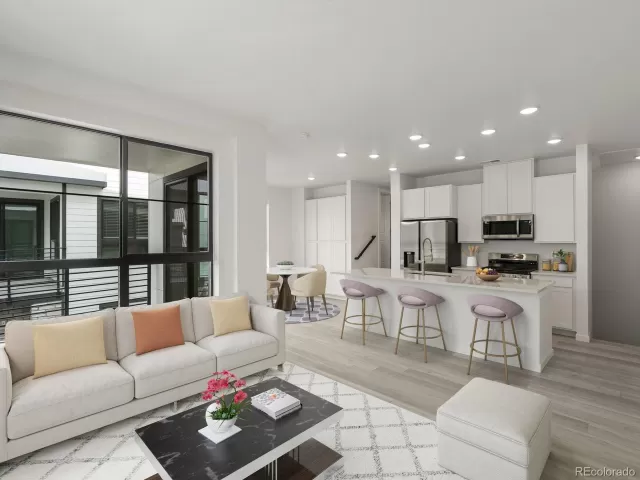 MLS: 2725783 Condo For Sale