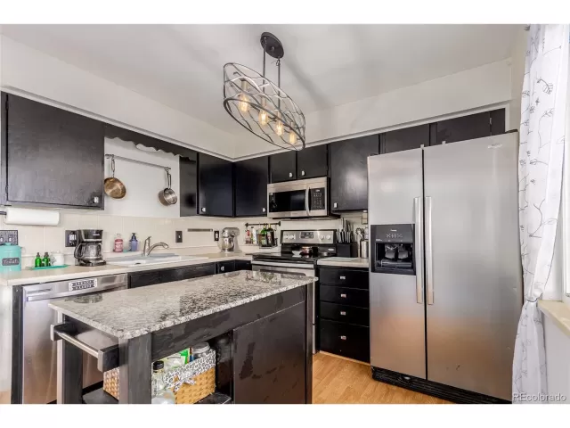 MLS: 2726209 Condo For Sale