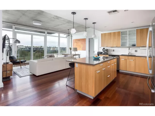 MLS: 2727228 Condo For Sale