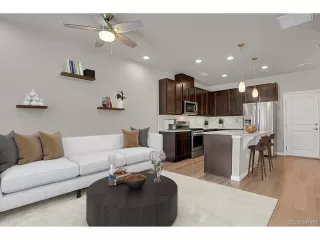 Photo #2: 2730768 Listing