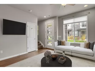 Photo #3: 2730768 Listing