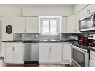 Photo #2: 2731686 Listing