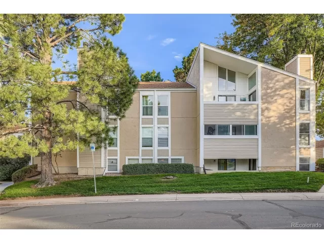 MLS: 2732036 Condo For Sale