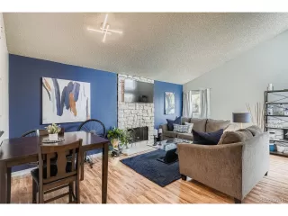 Photo #2: 2732036 Listing 