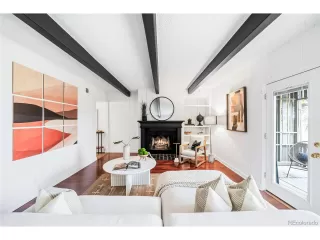 Photo #2: 2733931 Listing