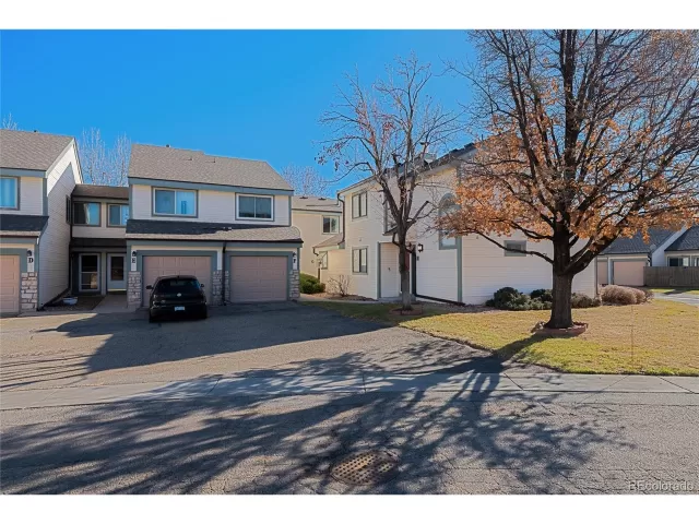 MLS: 2736790 Condo For Sale