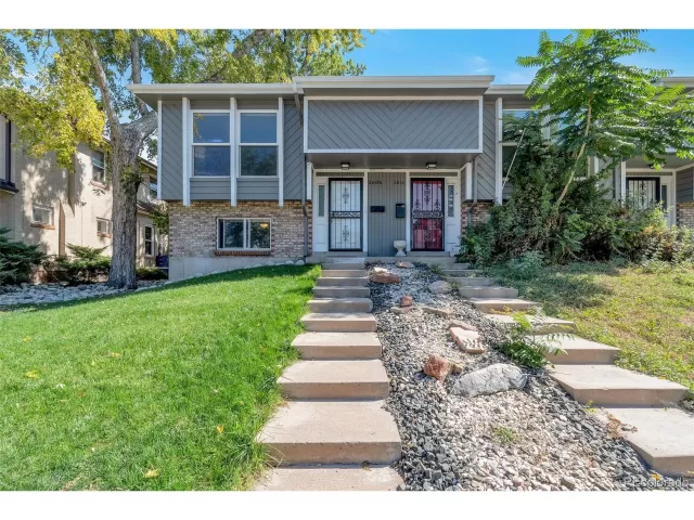 MLS: 2737363 Condo For Sale