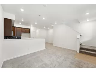 Photo #4: 2737766 Listing