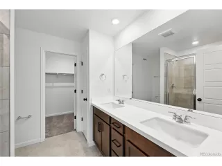 Photo #6: 2737766 Listing