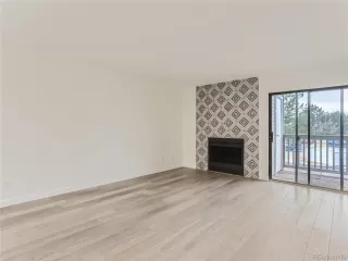 Photo #3: 2739760 Listing