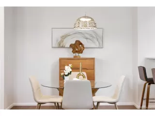 Photo #5: 2740685 Listing