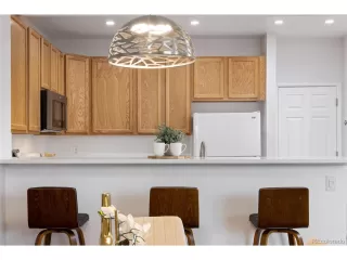 Photo #6: 2740685 Listing