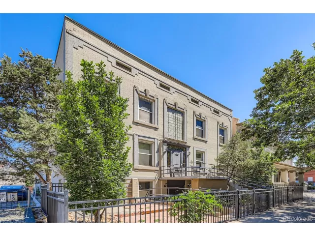 MLS: 2740901 Condo For Sale