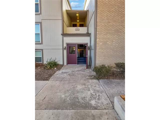 MLS: 2746824 Condo For Sale