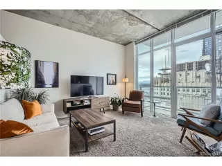 Photo #3: 2748795 Listing