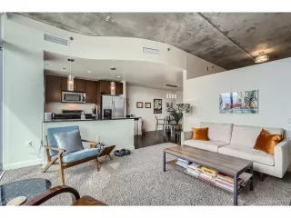 Photo #6: 2748795 Listing