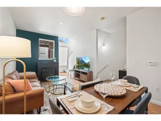 Photo #2: 2752769 Listing 