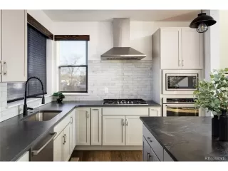 Photo #4: 2755200 Listing