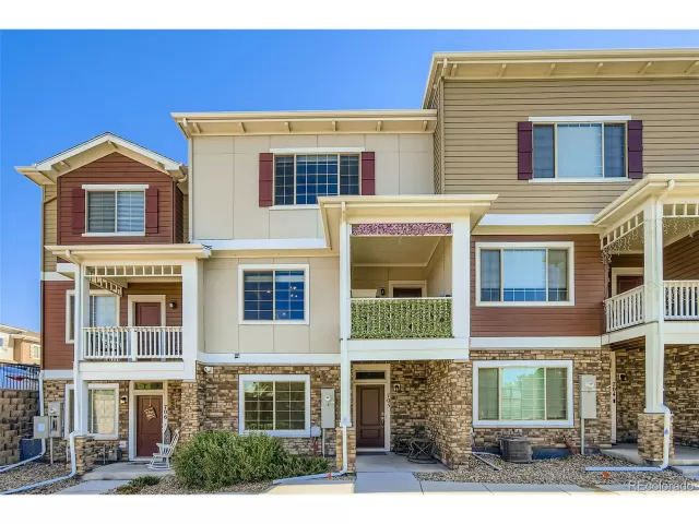 MLS: 2756163 Condo For Sale