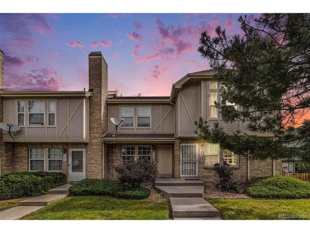 MLS: 2761630 Condo For Sale