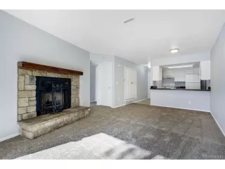 Photo #5: 2762437 Listing