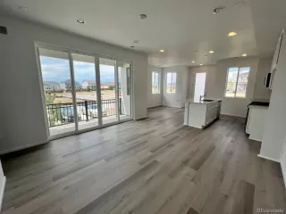 Photo #4: 2763362 Listing