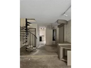 Photo #3: 2763951 Listing