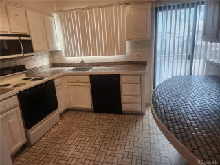 Photo #6: 2763951 Listing