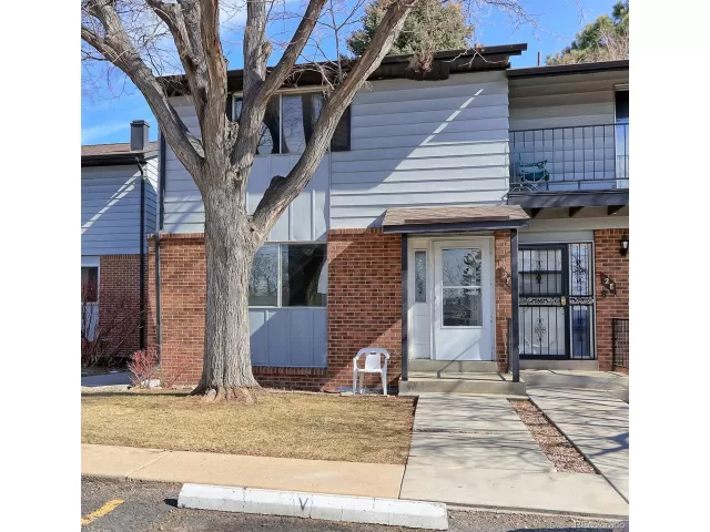 MLS: 2764379 Condo For Sale