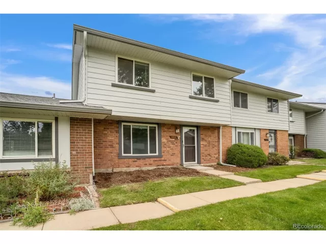 MLS: 2764712 Condo For Sale