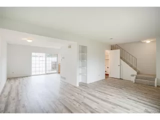 Photo #3: 2764712 Listing